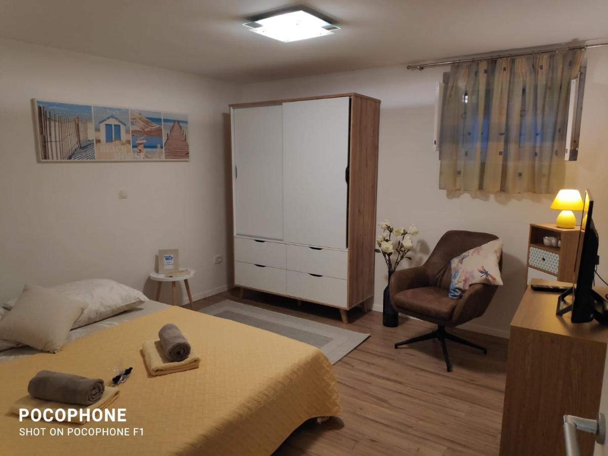 Garden Apartment Vanya Split Exterior photo